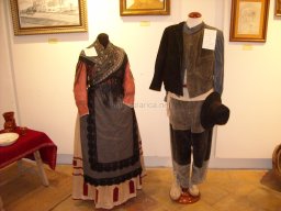 Exposición de indumentaria y costumbres 2009